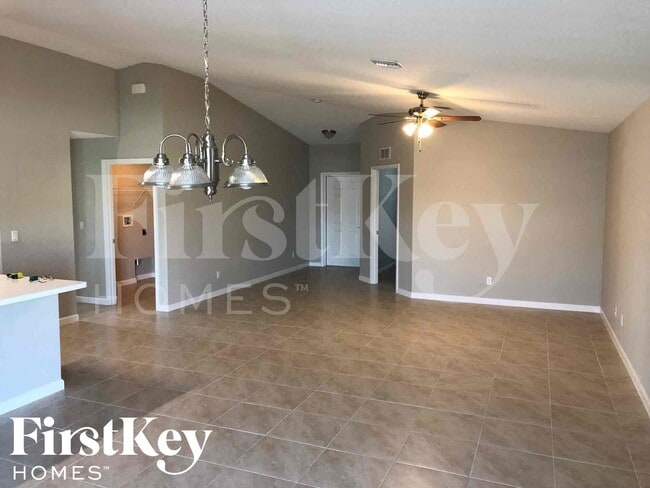 Photo - 561 SE Brookside Terrace