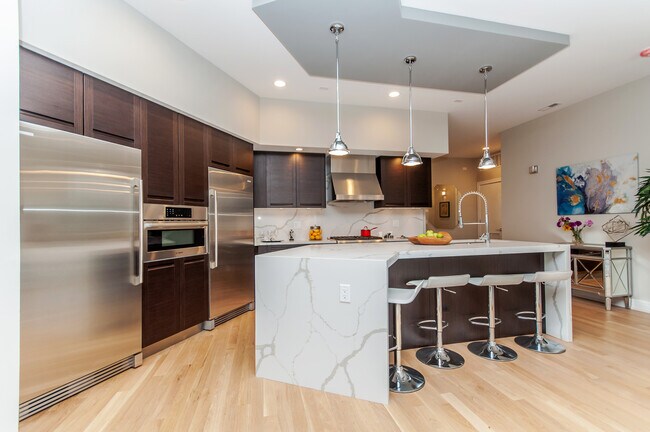 Photo - 650 N Morgan St Unit 202