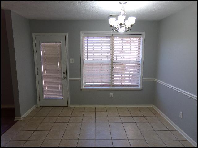 Photo - 12 Lauren Cove