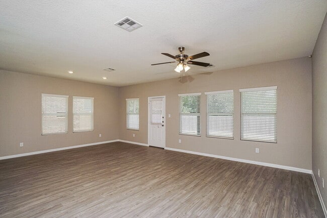 15035 Nettleton Ml