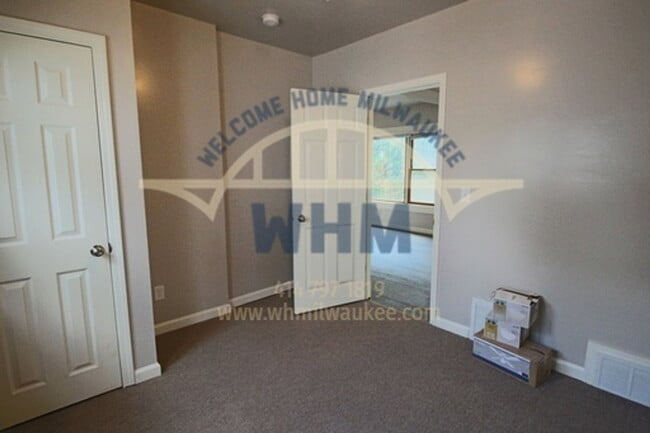 Photo - 2470 N 54th St