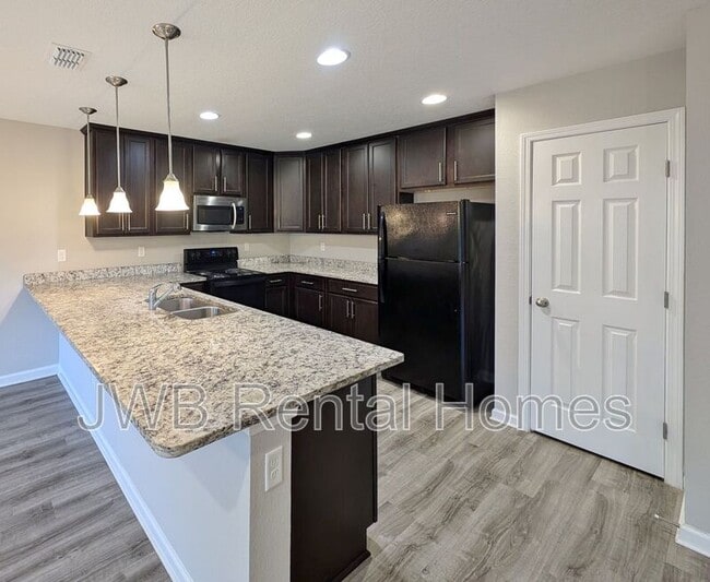 Photo - 12802 Gillespie Ave