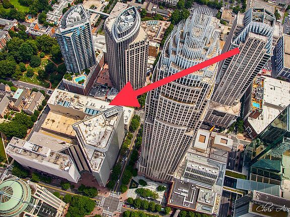 Photo - 127 N Tryon St Unidad 408