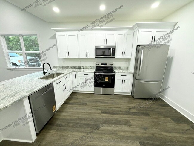 Photo - 306 Hickory Trail
