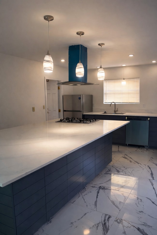 Photo - 1605 Common Dr Unit A