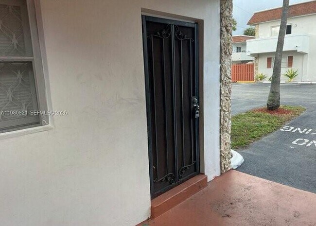 Photo - 321 SW 1st Ct Unit K-4