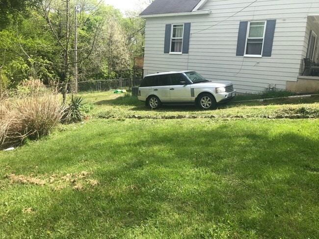 Photo - 160 Locust Ln