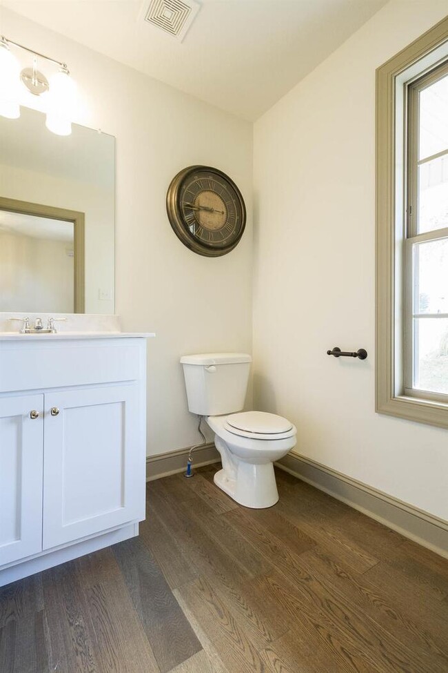 Photo - 709 Courtland Ave