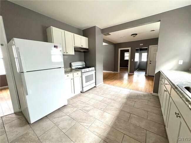 Photo - 126 Cottage St