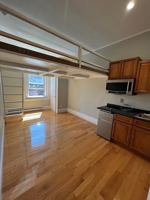 Photo - 507 Beacon St Apartment Unit 7