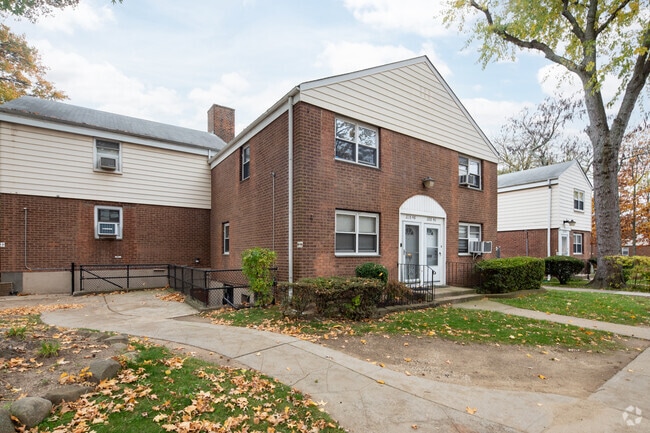 Bell Park Gardens - Bell Park Gardens