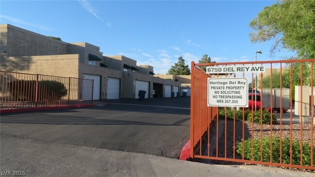 Building Photo - 6750 Del Rey Ave Unit 166