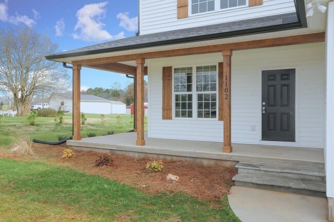 1082 Startown Rd