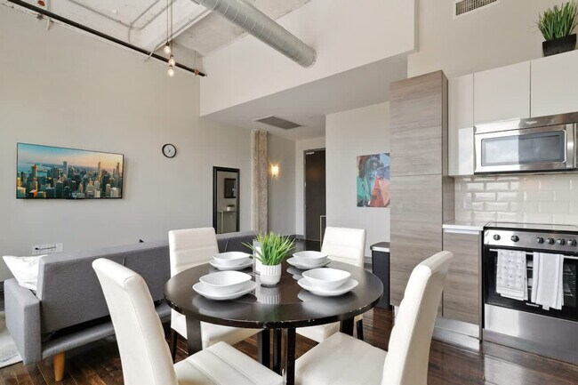 Photo - 500 S Ervay St Unidad ID1297770P