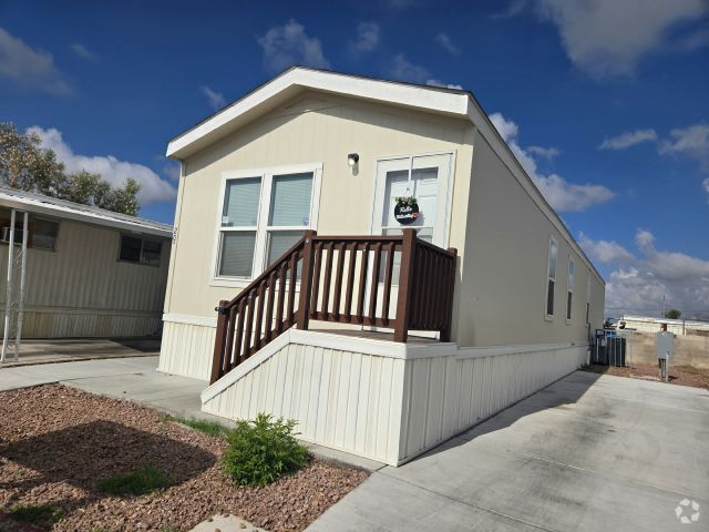 Building Photo - 4650 E Lake Mead Blvd Rental