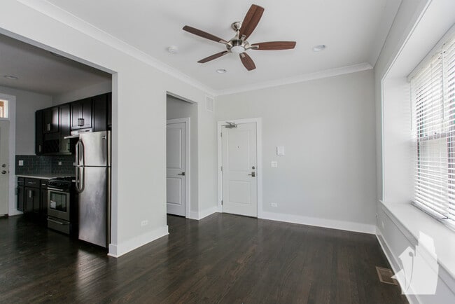 Photo - 1952 W Nelson St Unidad 1W