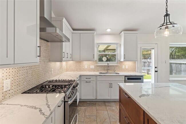 Photo - 2652 Bradley Ln