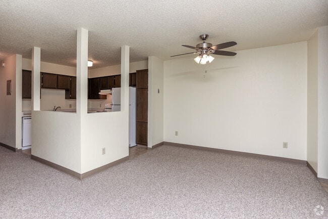 2BR, 1BA - 864SF