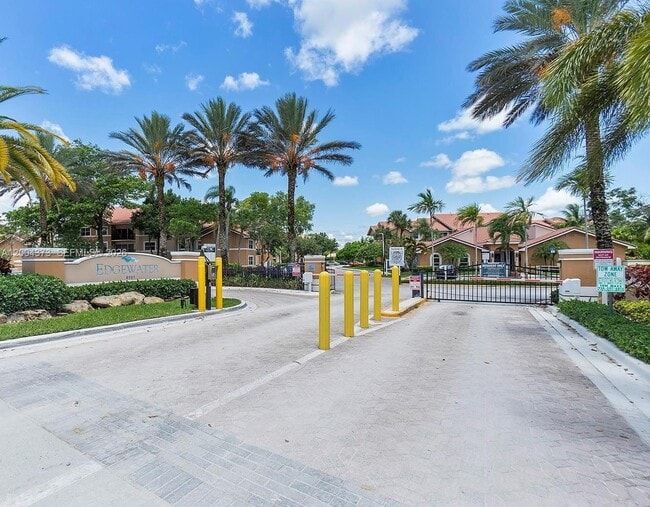 Photo - 8761 Wiles Rd Unit 306