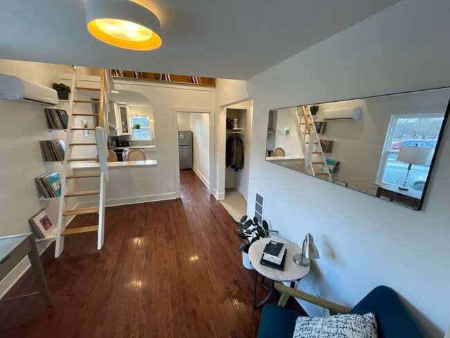 Photo - 129 Gordon Ter