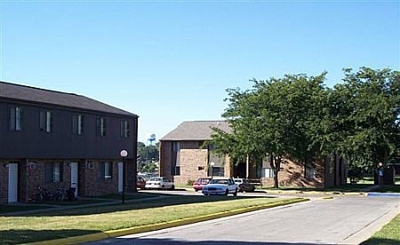 Photo - Hillside Apartments