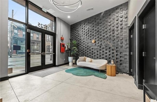 Photo - 3725 Butler St