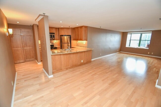 Photo - 270 E Highland Ave