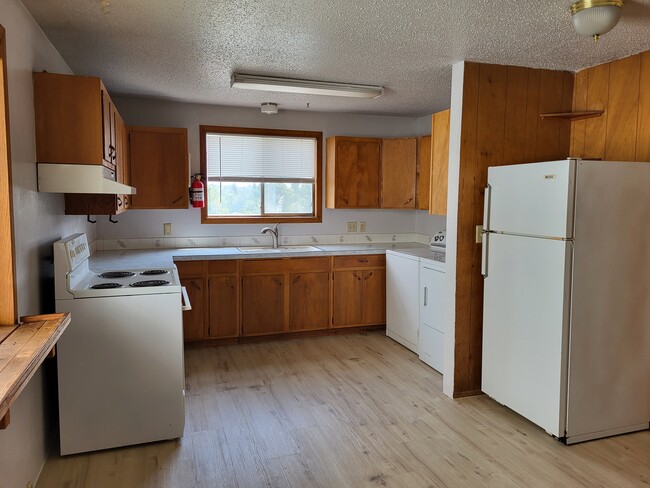 Building Photo - 510 SW City View St Unit 510 Rental