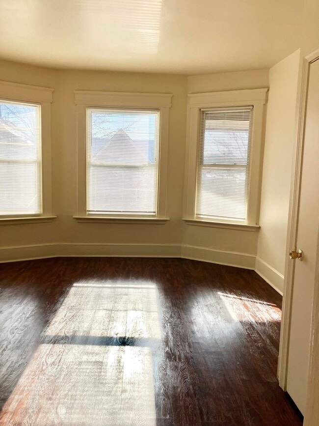 Photo - DICKERMAN Unit 2