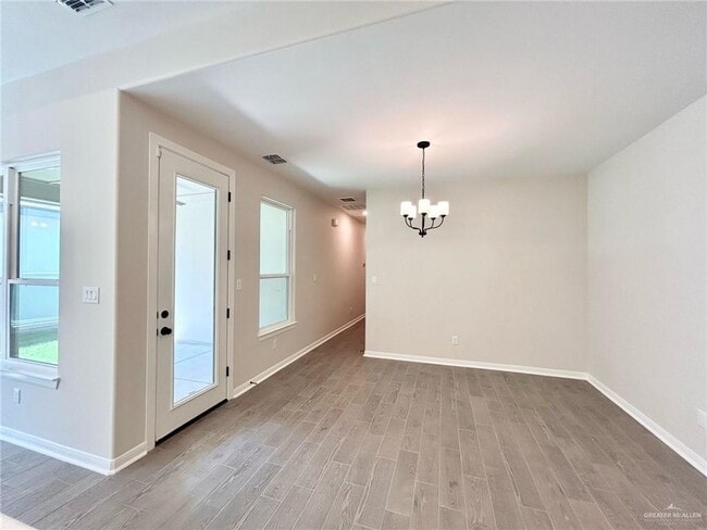 Photo - 21 N 15th St