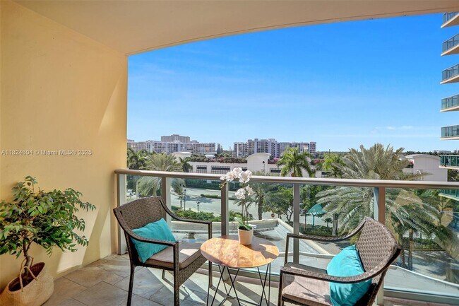 Photo - 2501 S Ocean Dr Unidad 531 (available July 17) Rental