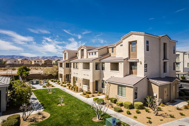 EVERETT APARTMENT HOMES