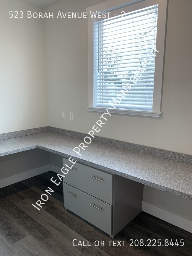Photo - 523 Borah Ave W
