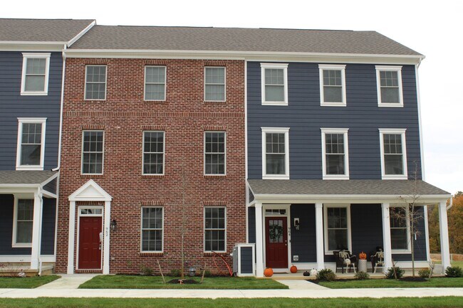 Photo - 962 Lorewood Grove Rd Townhome