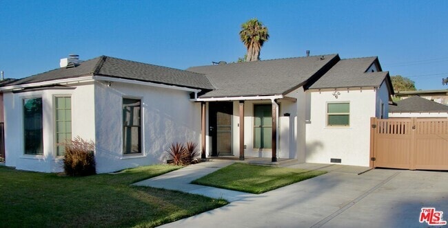 Building Photo - 2334 S Garth Ave Rental