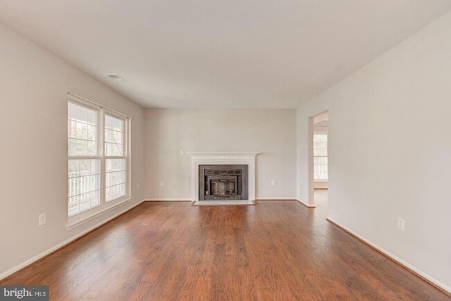 Photo - Beautiful Colonial Home