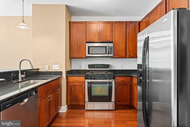 Photo - 200 W Elm St Unit 1231