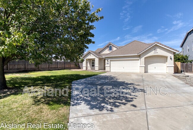 2261 Silverlace Pl