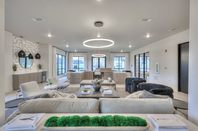 Photo - Daffan Flats