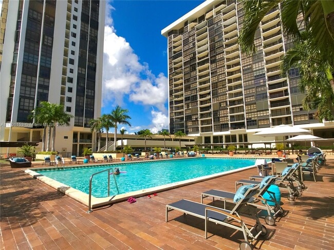 Photo - 1925 Brickell Ave