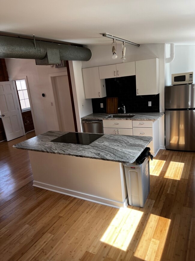 Photo - 102 Audubon St Unit 3rd Floor