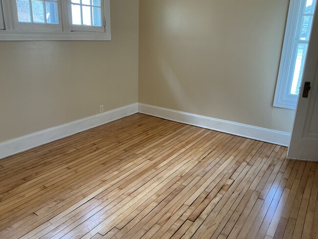 Photo - 4502 W Keefe Ave Unidad Lower