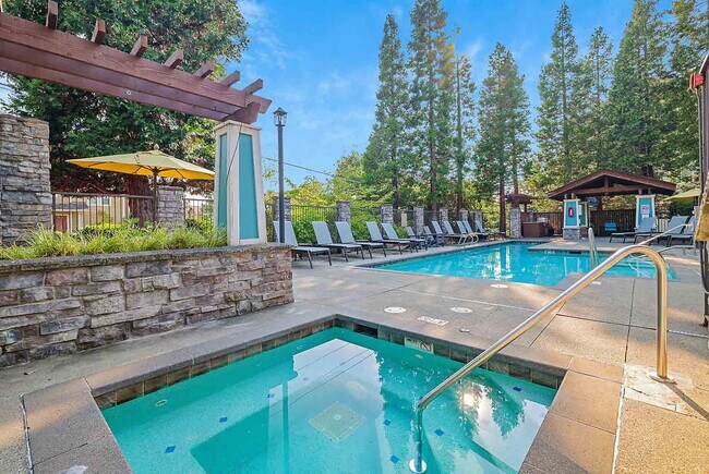 Photo - Pinnacle Sonata