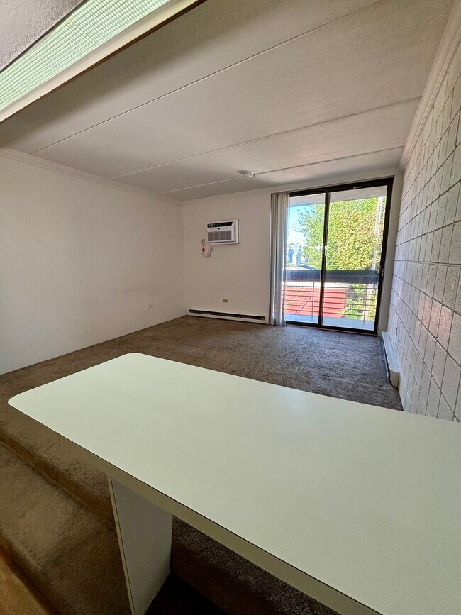 Photo - Sunrise Efficiency Apartments