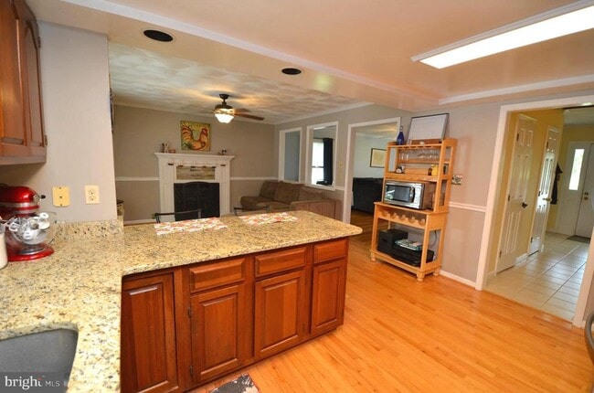 Photo - 1527 Snug Harbor Rd
