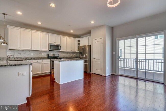 Photo - 985 Morgan Run Rd