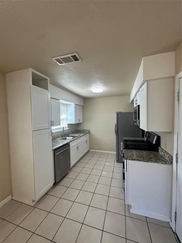 5001 Cummings Dr