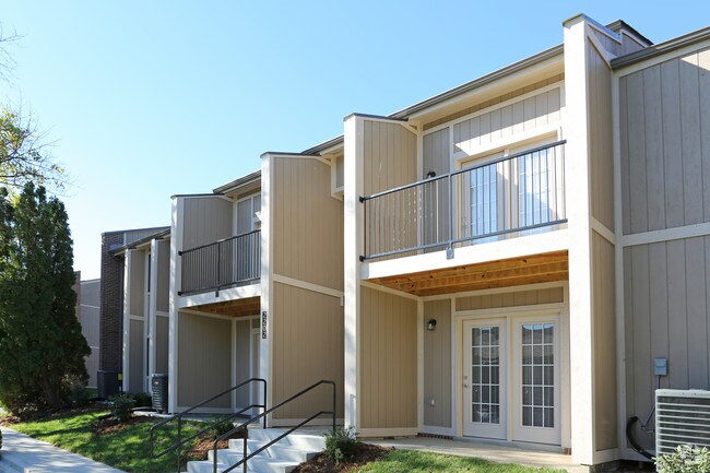 Welcome Hone - Crestview at Louisville Apartments