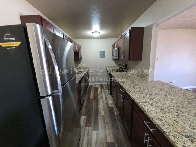 Photo - 512 Bell Ct Unit B6