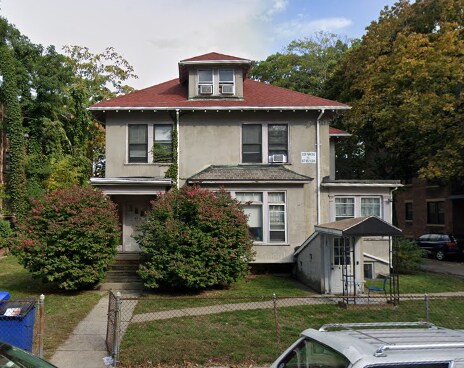 Building Photo - 163 Strathmore Rd Unit 3 Rental